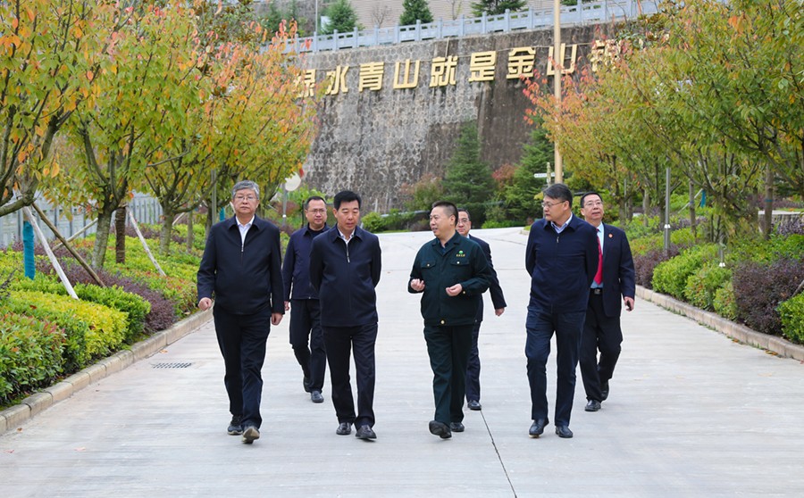 29-2021年10月，甘肅省高級人民法院院長張海波蒞臨公司調(diào)研。.jpg